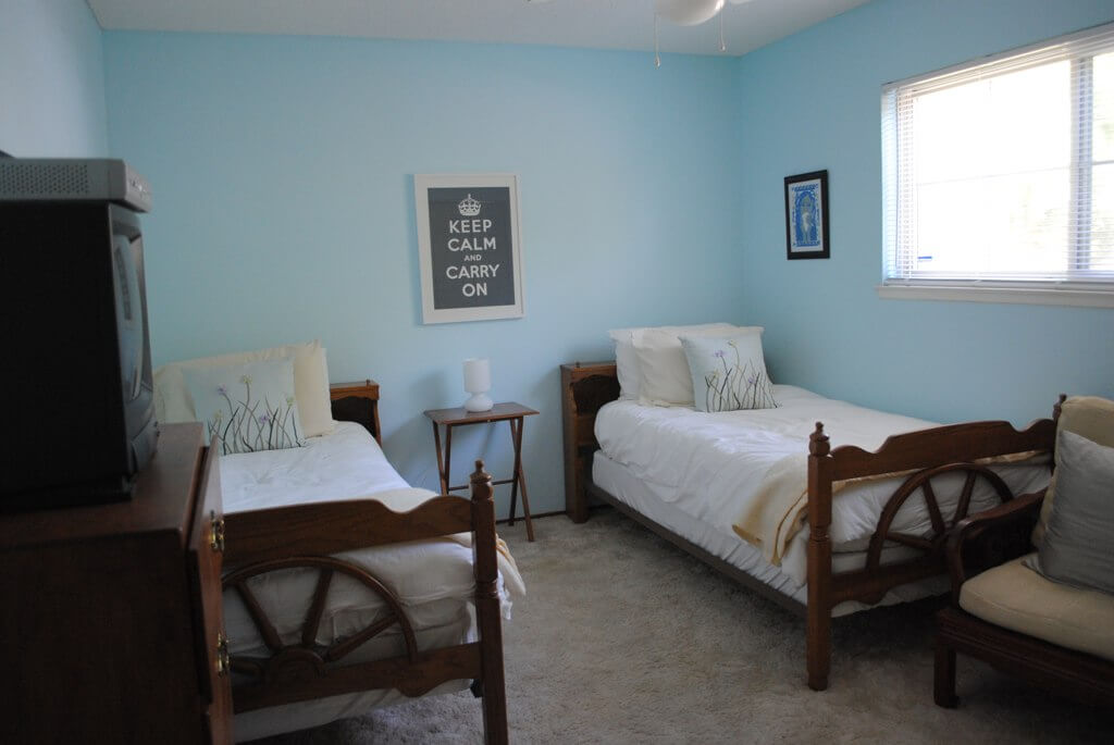 The guest room