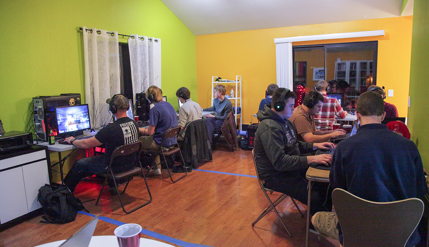 2013-2014 LAN Party