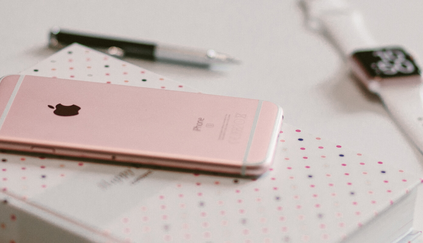 What's On My iPhone 6s #thelovelygeek